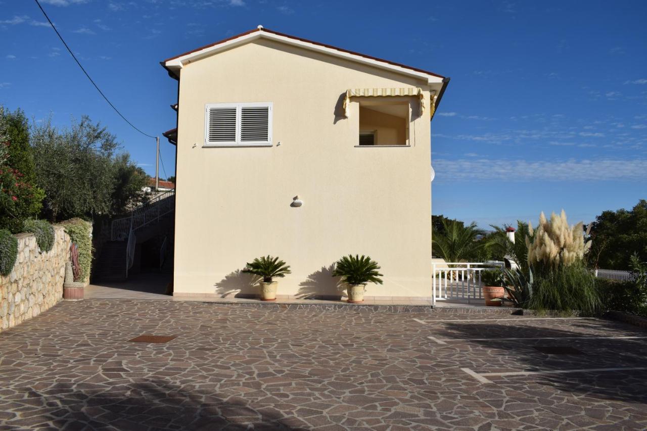 Apartment Panoramica - Ravni Labin  Bagian luar foto